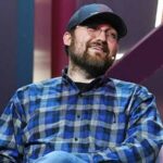 Hoskinson snaps back as Bitcoin Beach takes aim at Cardano